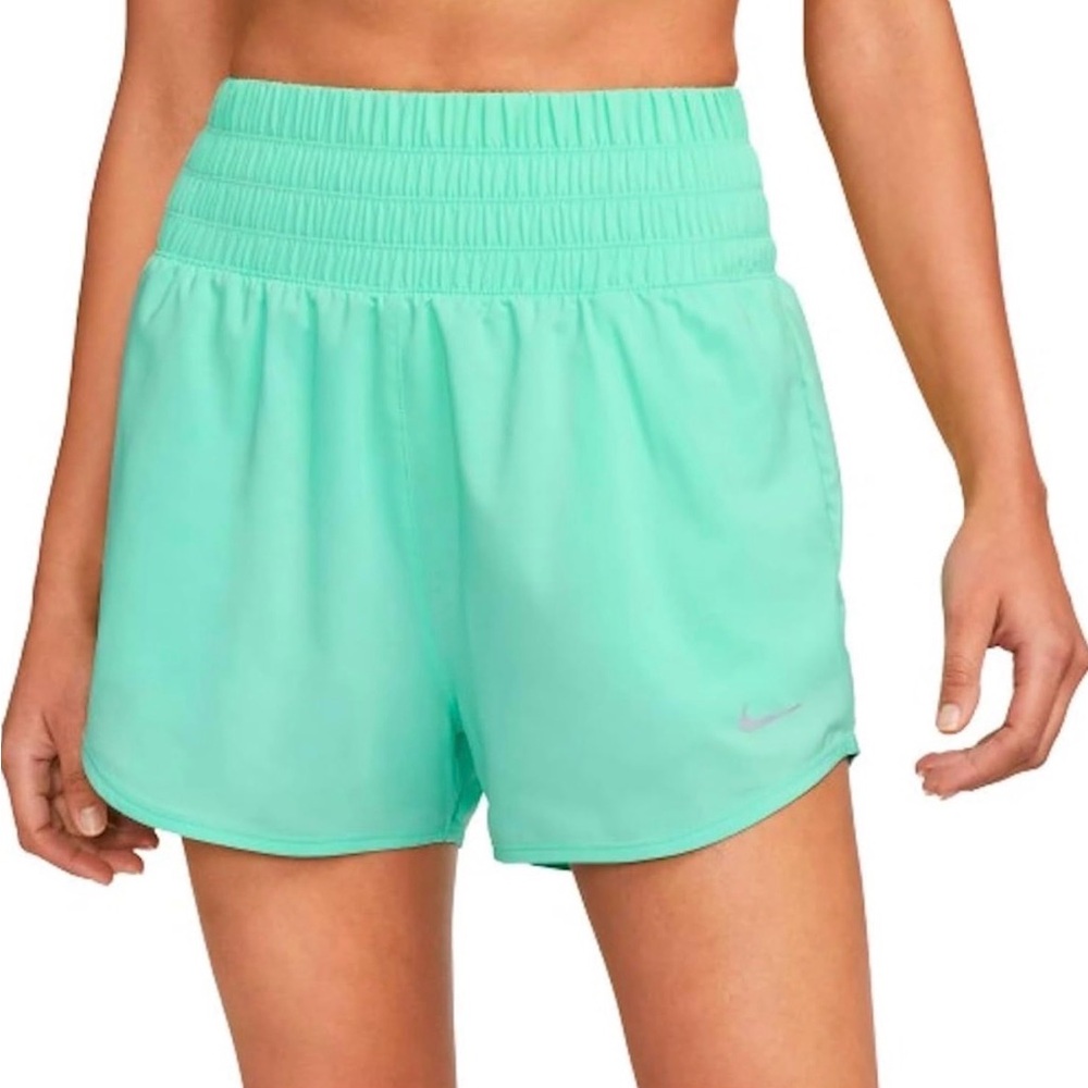Nike Women’s High Waisted Running Shorts (Size: Medium)(EUC)